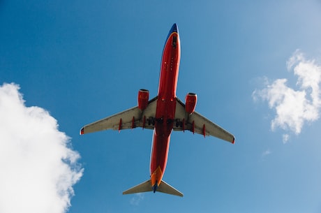 青岛航空科技职业学院(青岛航空科技职业学院——打造顶尖航空人才)